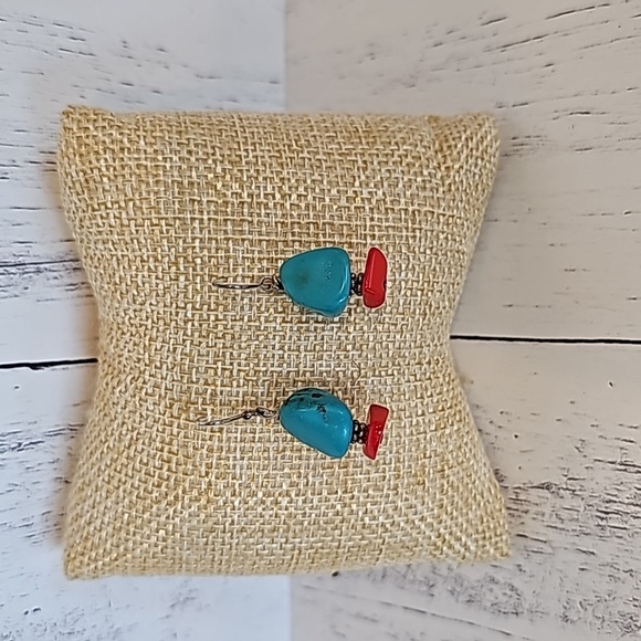 RED CORAL AND TURQUOISE NECKLACE AND EARRINGS - Picture 4 of 5